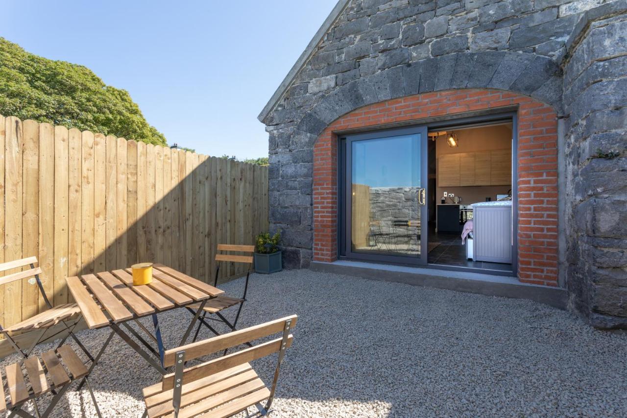 Coach House Cottage On The Shores Of Lough Corrib Galway Esterno foto