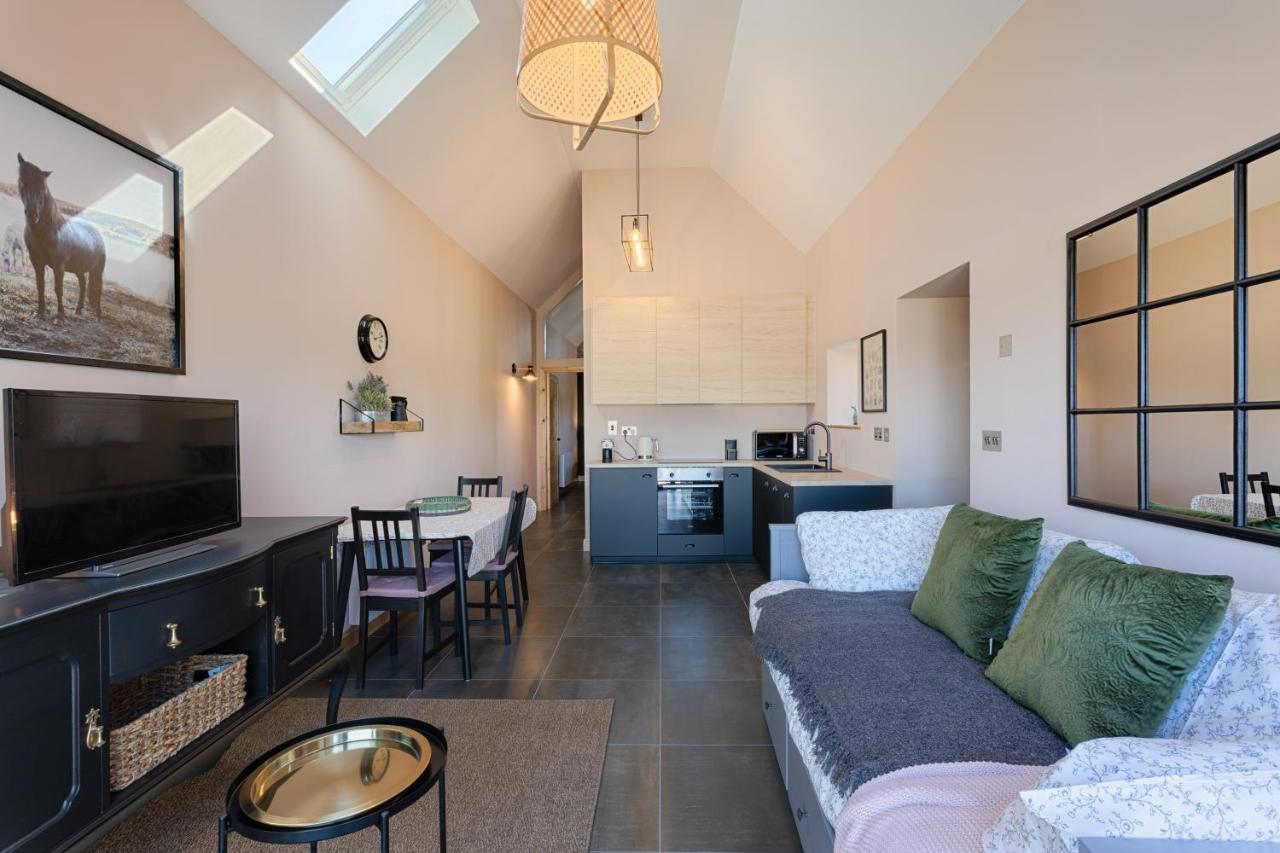 Coach House Cottage On The Shores Of Lough Corrib Galway Esterno foto